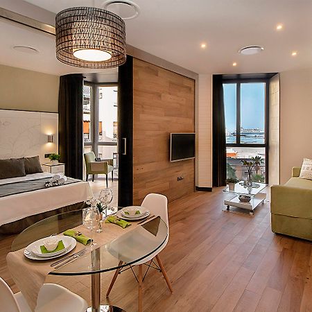Apartamentos Suites Oficentro Deluxe Málaga Exterior foto