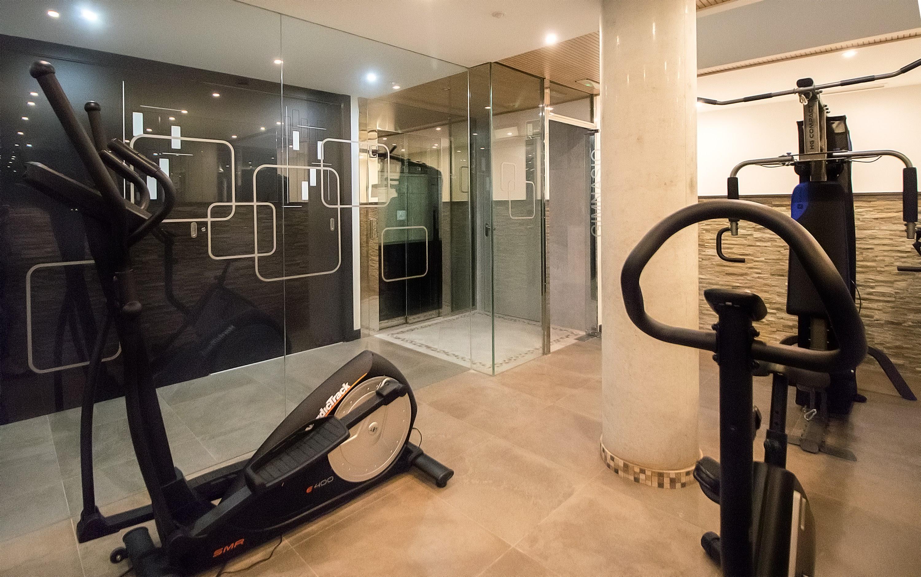 Apartamentos Suites Oficentro Deluxe Málaga Exterior foto