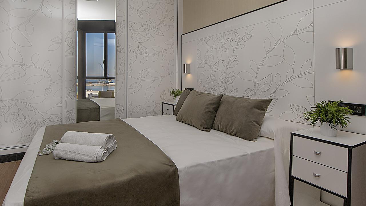 Apartamentos Suites Oficentro Deluxe Málaga Exterior foto